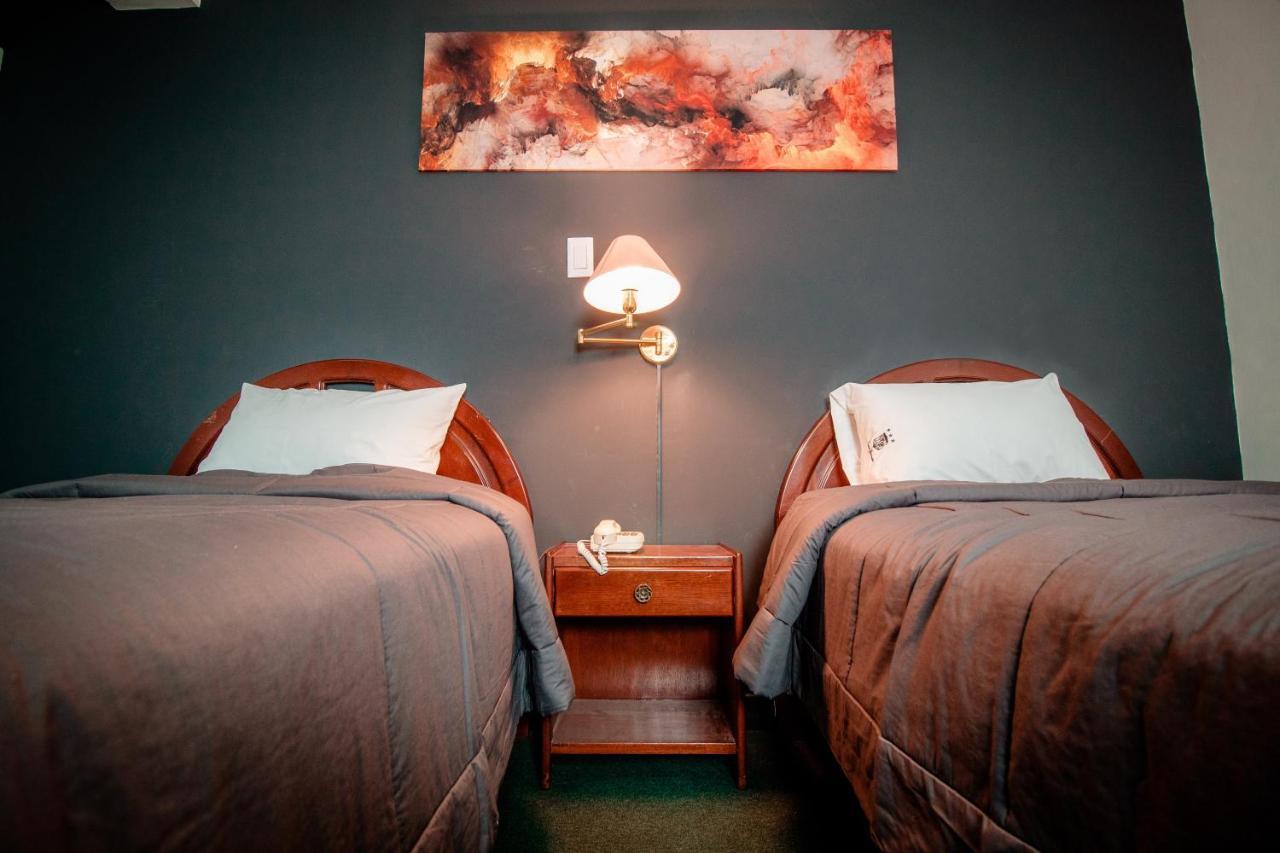 Saint Germain Hotel Trujillo Exteriör bild